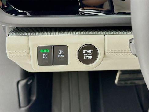 New 2026 Porsche Panamera image 14