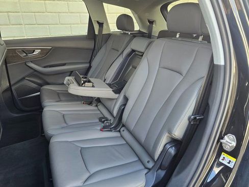 Used 2025 Audi Q7 3.0T Premium Plus image 48
