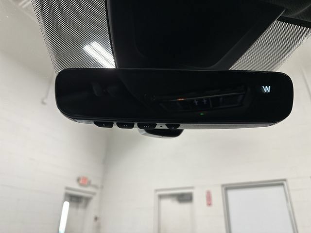Used 2024 Volkswagen Atlas Cross Sport SEL R-Line AWD/4WD image 30