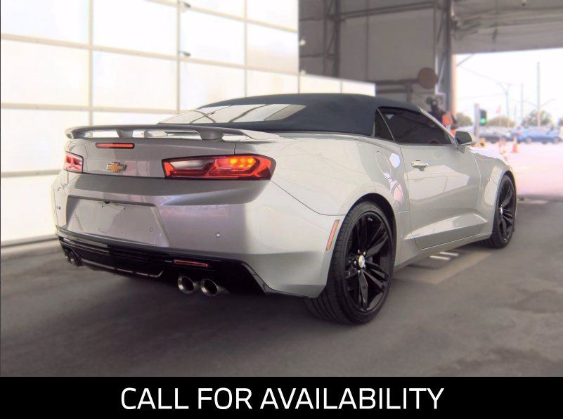 Used 2018 Chevrolet Camaro SS RWD image 4