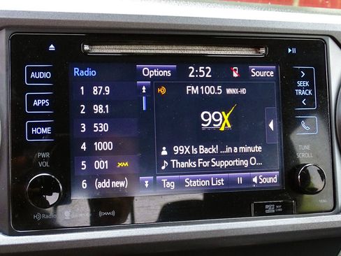Used 2019 Toyota Tacoma TRD Sport w/ Technology Package AWD/4WD image 34