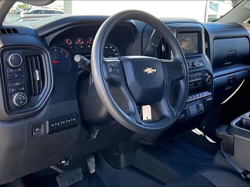 Used 2022 Chevrolet Silverado 2500 Custom w/ Custom Value Package AWD/4WD image 14
