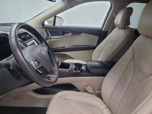 Used 2017 Lincoln MKX Reserve w/ Lincoln MKX Climate Package image 17