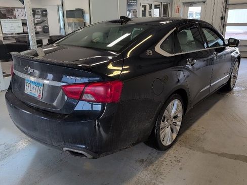 Used 2017 Chevrolet Impala Premier w/ Enhanced Convenience Package image 5
