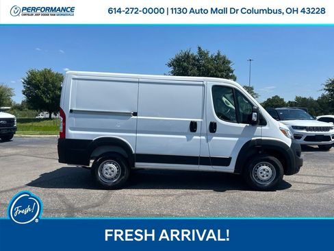 Used 2025 RAM ProMaster 1500 w/ Safety Group FWD image 3