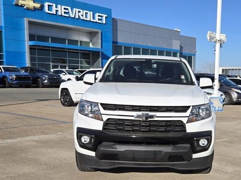 Used 2021 Chevrolet Colorado LT w/ Safety Package image 9