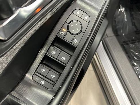 Used 2023 Nissan Rogue SV AWD/4WD image 20