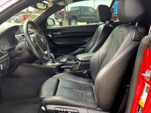 Used 2017 BMW 230i Convertible image 7