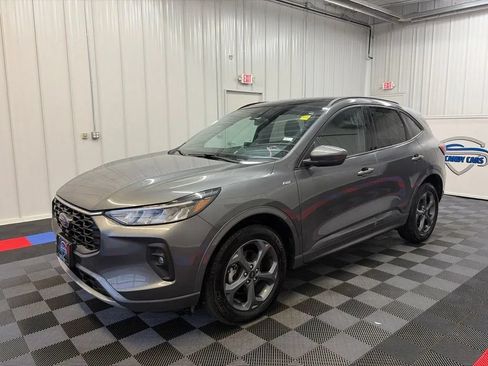 Used 2023 Ford Escape ST-Line Select AWD/4WD image 7