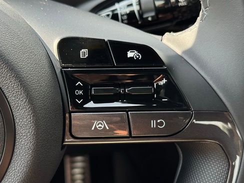 Used 2025 Hyundai Elantra Sport image 22