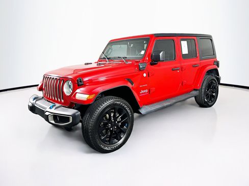 Used 2023 Jeep Wrangler Sahara image 3