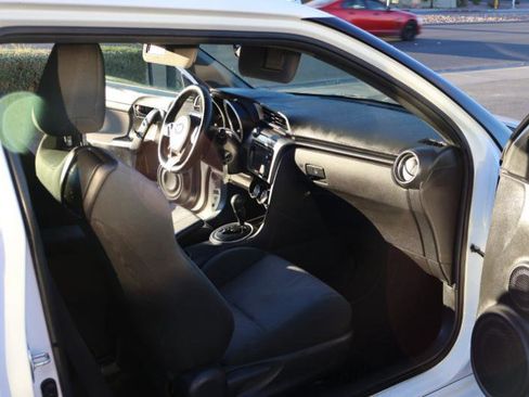 Used 2014 Scion tC image 15