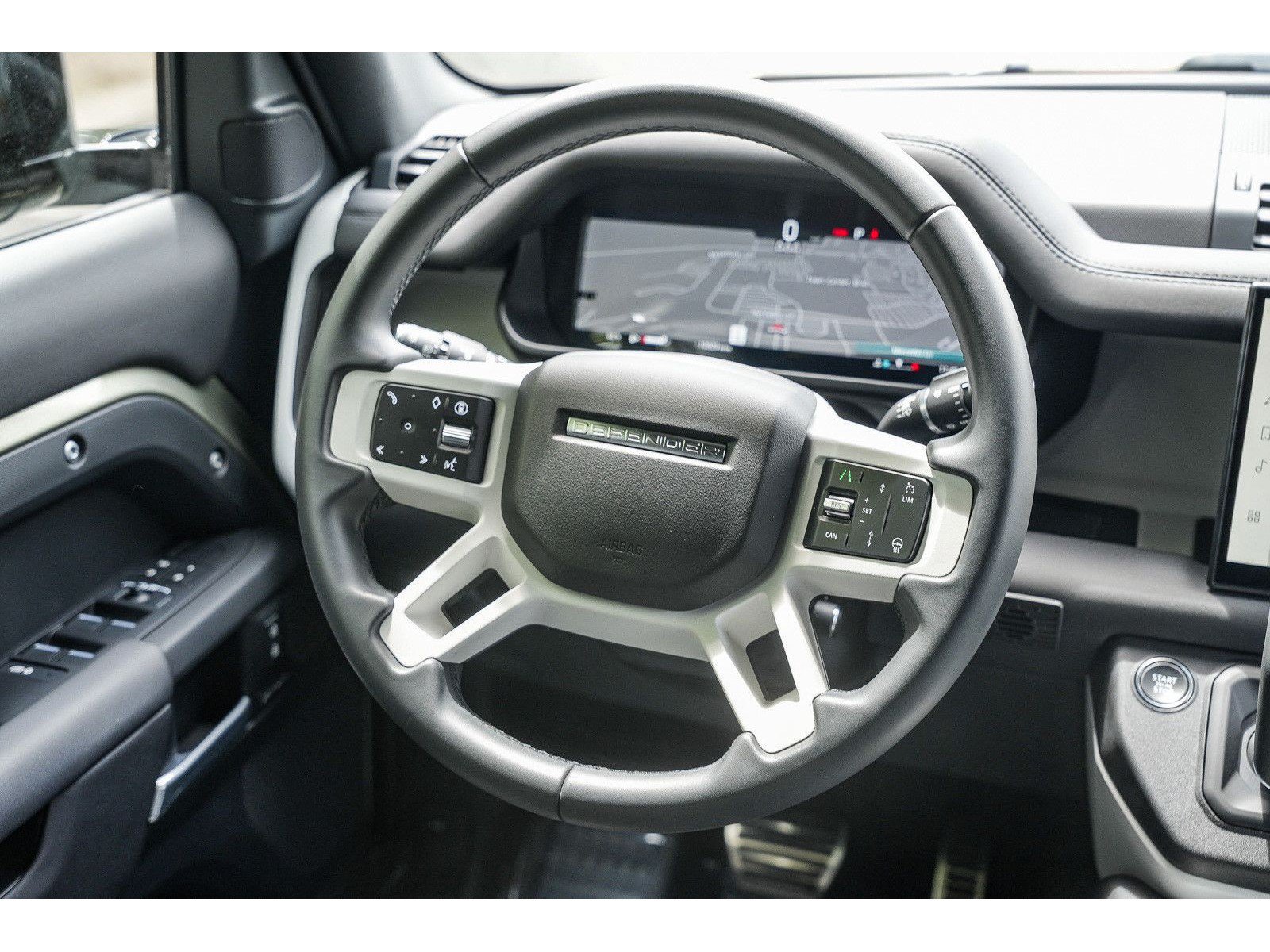 Used 2025 Land Rover Defender 110 S AWD/4WD image 15
