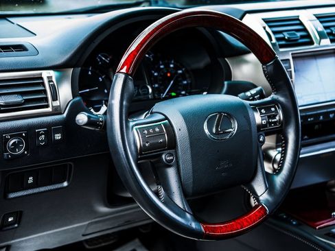 Used 2013 Lexus GX 460 AWD/4WD image 27