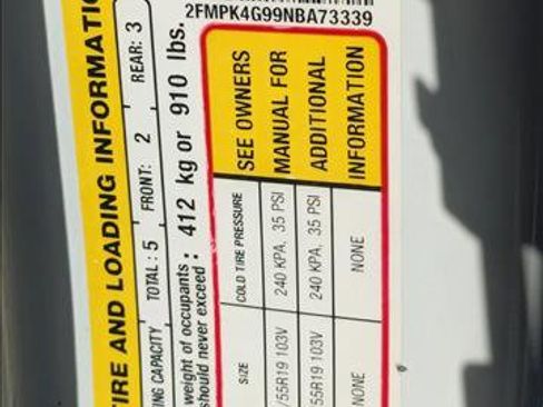 Used 2022 Ford Edge SE w/ Black Appearance Package image 17