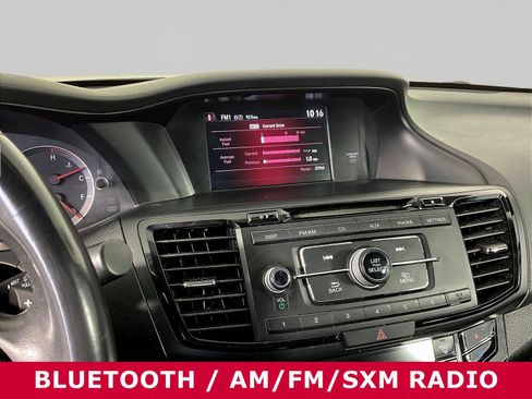 Used 2017 Honda Accord Sport image 9