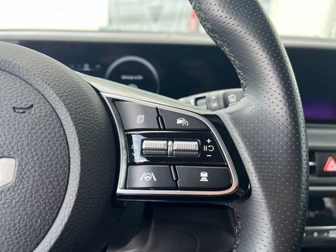 Certified 2024 Kia Seltos SX AWD/4WD image 17