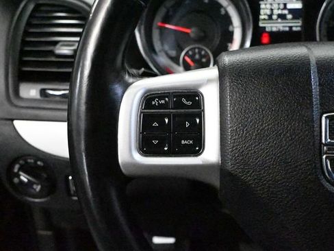 Used 2018 Dodge Grand Caravan GT image 23