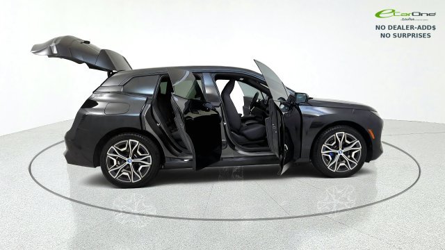 Used 2024 BMW iX xDrive50 w/ Sport Package AWD/4WD image 21
