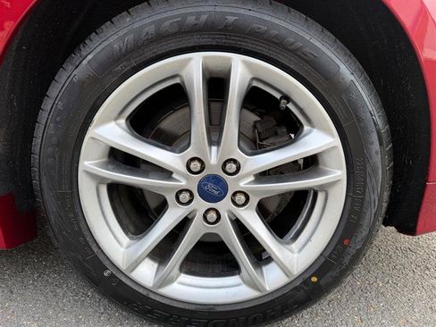 Used 2016 Ford Fusion SE FWD image 15