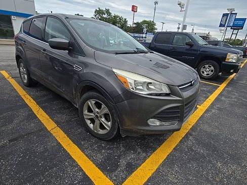 Used 2013 Ford Escape SE FWD image 2