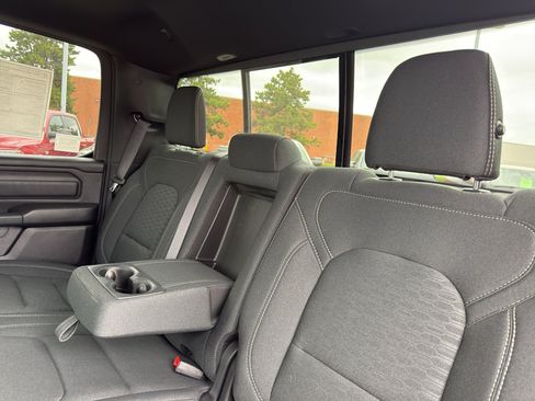 New 2026 RAM 1500 Express AWD/4WD image 33