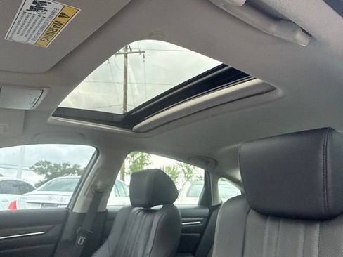 Used 2022 Honda Accord EX-L image 34