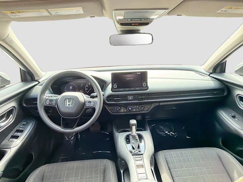 Used 2023 Honda HR-V LX image 15