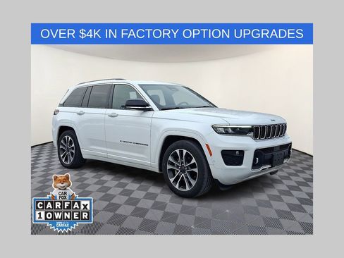 Used 2022 Jeep Grand Cherokee Overland w/ Luxury Tech Group IV AWD/4WD image 1