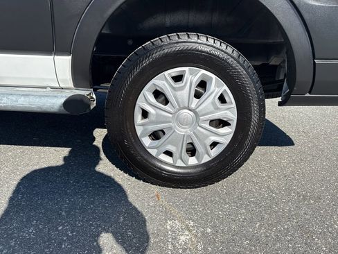 Used 2024 Ford Transit 250 Low Roof w/ Exterior Upgrade Package image 23