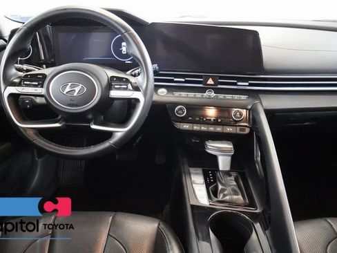 Used 2023 Hyundai Elantra Limited FWD image 15