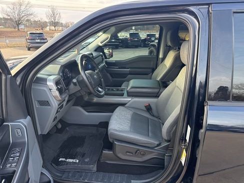 Used 2022 Ford F150 XLT w/ Equipment Group 302A High image 11