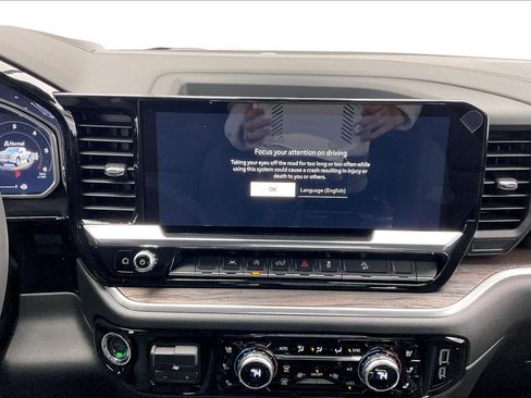 New 2026 GMC Sierra 1500 SLT image 7