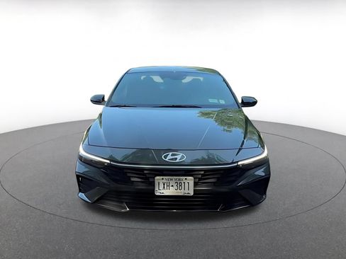 Used 2026 Hyundai Elantra Sport FWD image 4