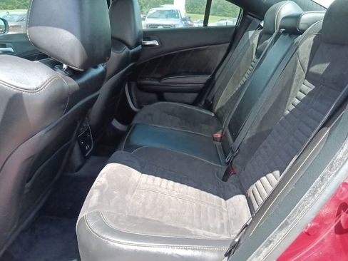 Used 2018 Dodge Charger R/T RWD image 31