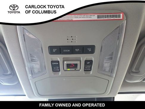 Used 2022 Toyota RAV4 XLE w/ Convenience Package image 28