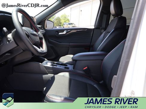Used 2023 Ford Escape ST-Line Select w/ Tech Pack #2 AWD/4WD image 23