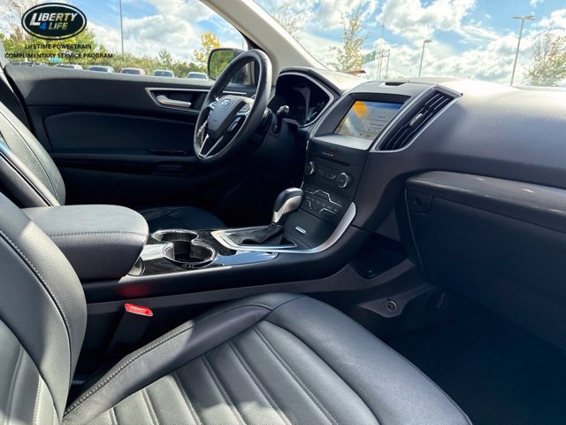 Used 2018 Ford Edge SEL w/ Equipment Group 201A AWD/4WD image 9
