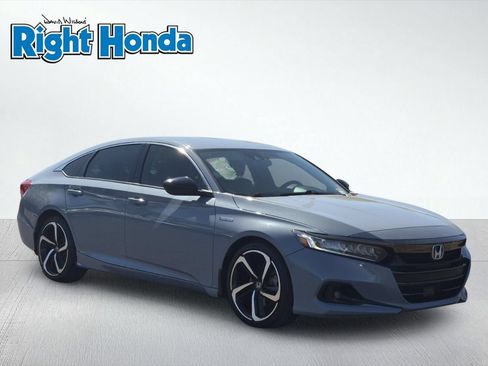 Used 2022 Honda Accord Sport image 9