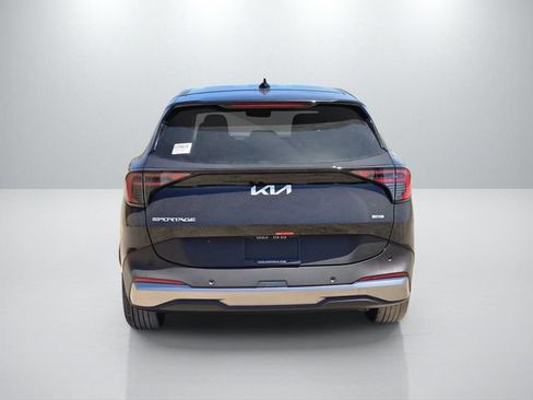 New 2026 Kia Sportage LX FWD image 5