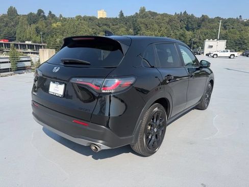 Certified 2024 Honda HR-V Sport image 7