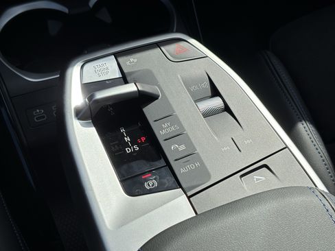 Used 2026 BMW X1 xDrive28i w/ Technology Package image 29