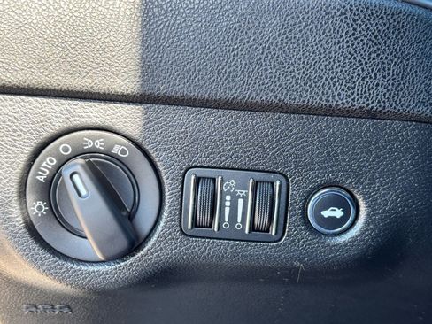 Used 2023 Dodge Charger SXT image 28