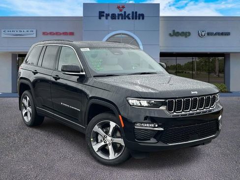 New 2025 Jeep Grand Cherokee Limited w/ MOPAR Finishing Package AWD/4WD image 1