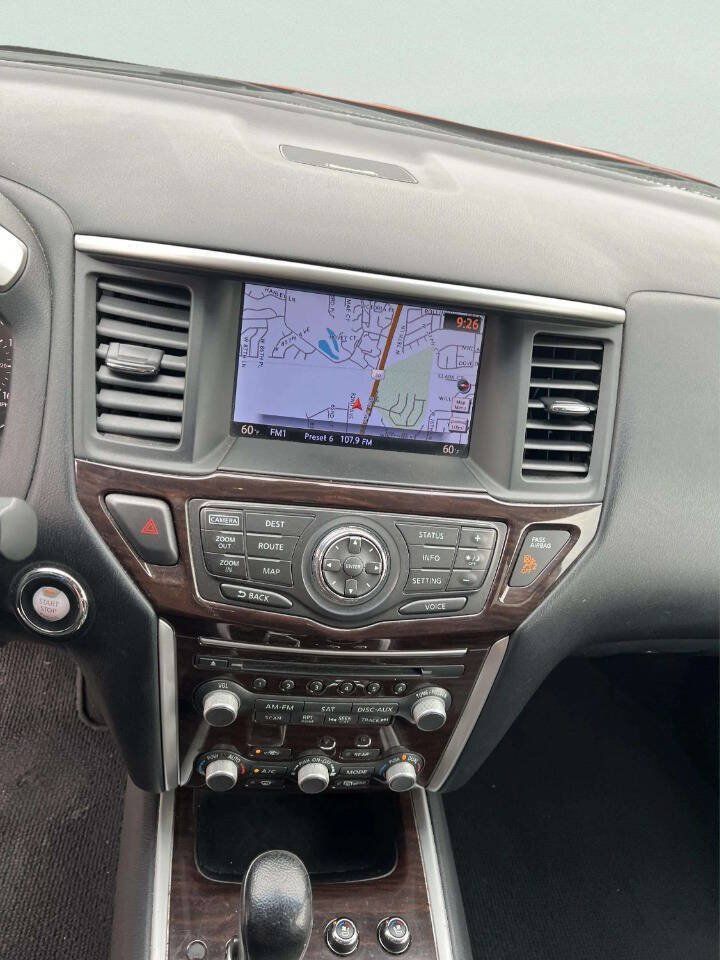 Used 2013 Nissan Pathfinder Platinum w/ Platinum Premium Pkg AWD/4WD image 5