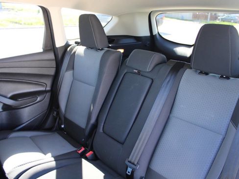 Used 2018 Ford Escape SE AWD/4WD image 17