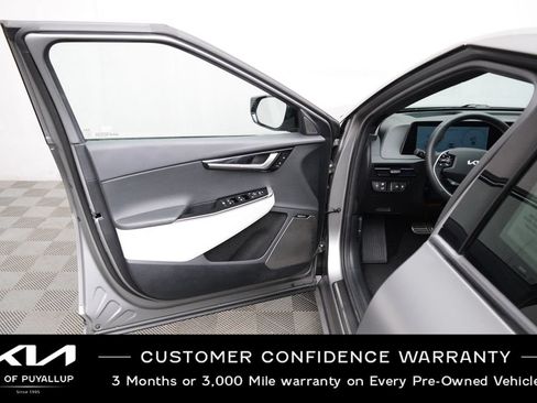 Used 2023 Kia EV6 GT-Line w/ GT-Line Suede Seat Package AWD/4WD image 9