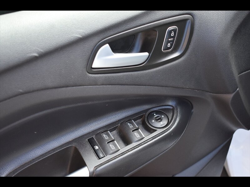 Used 2019 Ford Escape SEL FWD image 18