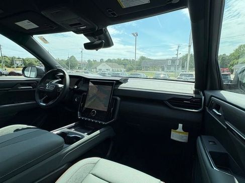 New 2026 GMC Acadia AT4 w/ Super Cruise Package image 23