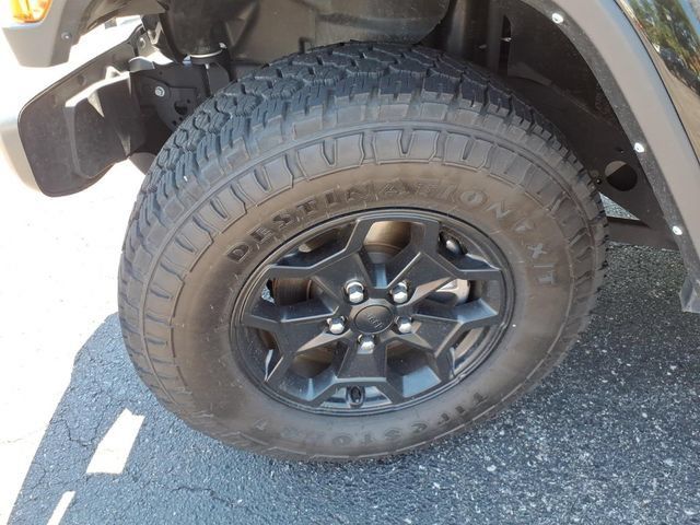 Used 2022 Jeep Gladiator Sport AWD/4WD image 10